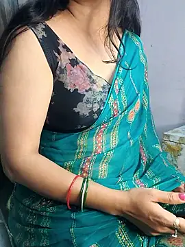 Snapshot of santurmom chatting on January 2026 05:27:02 PM santurmom online show from January 2026 05:27:02 PM