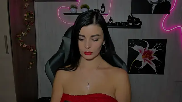 Snapshot of KayWuds chatting on December 2024 06:11:01 PM KayWuds online show from December 2024 06:11:01 PM