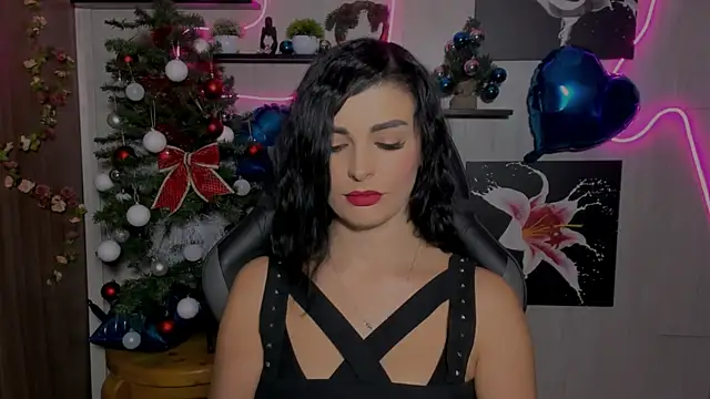 Snapshot of KayWuds chatting on January 2025 02:15:01 PM KayWuds online show from January 2025 02:15:01 PM