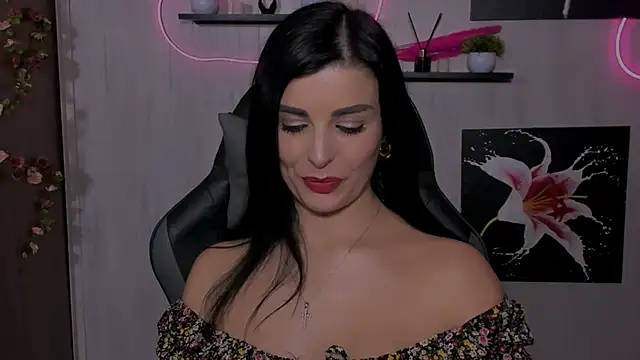 Snapshot of KayWuds chatting on January 2025 06:17:02 PM KayWuds online show from January 2025 06:17:02 PM