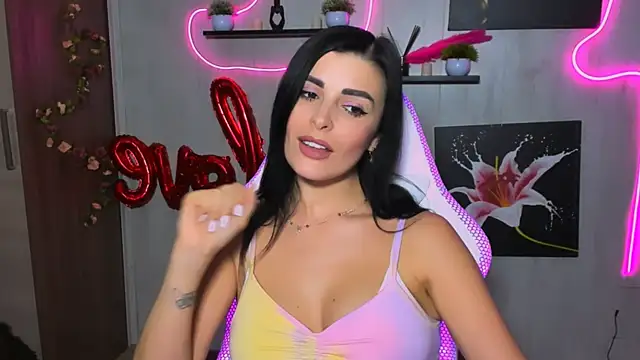 Snapshot of KayWuds chatting on March 2025 12:11:02 PM KayWuds online show from March 2025 12:11:02 PM