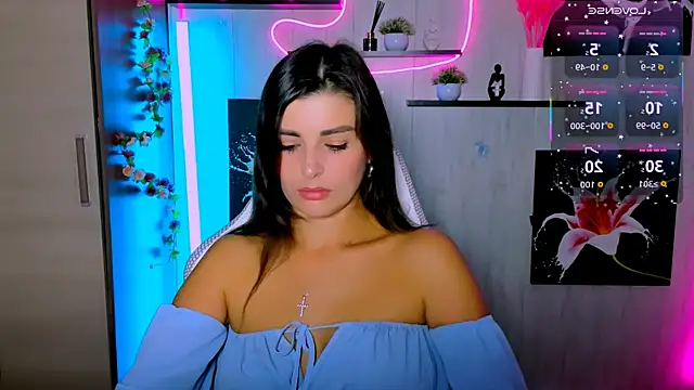 Snapshot of KayWuds chatting on September 2025 05:23:01 AM KayWuds online show from September 2025 05:23:01 AM