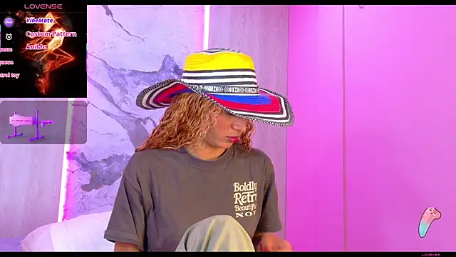 Charlotte Love10 online show from November 2025 12:18:01 PM