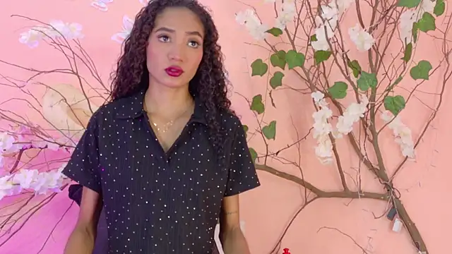Charlotte Love10 online show from July 2026 07:54:01 PM