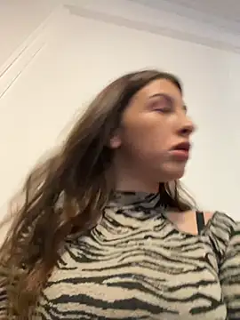 Snapshot of SashaBelle_ chatting on March 2025 04:57:02 AM SashaBelle online show from March 2025 04:57:02 AM