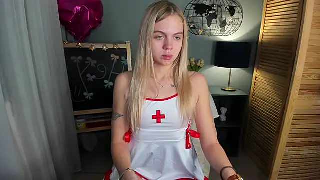 Snapshot of Aria69Stars chatting on November 2025 09:41:01 AM Aria69Stars online show from November 2025 09:41:01 AM