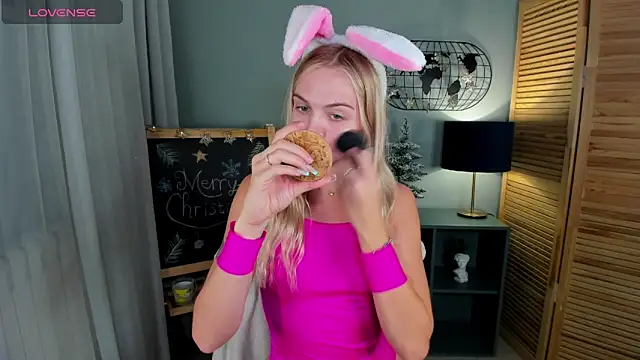 Snapshot of Aria69Stars chatting on December 2025 10:20:02 AM Aria69Stars online show from December 2025 10:20:02 AM