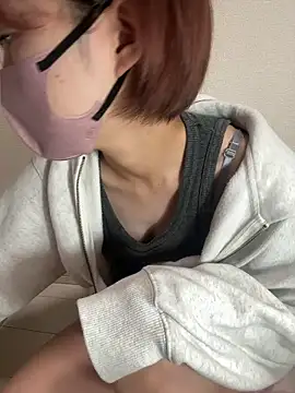 Snapshot of -x_MIU_x chatting on October 2025 09:29:02 AM -x MIU x online show from October 2025 09:29:02 AM