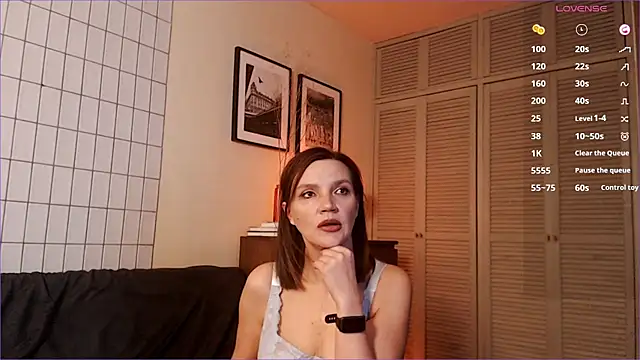 Snapshot of Charline_TheFoxTail chatting on February 2025 06:55:01 AM Charline TheFoxTail online show from February 2025 06:55:01 AM