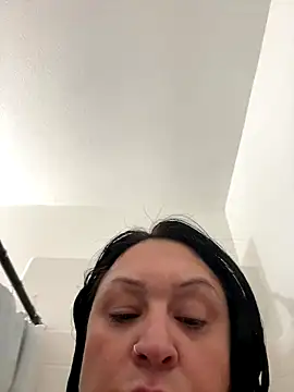 AlyssiaAmoreXO online show from October 2025 09:26:02 PM