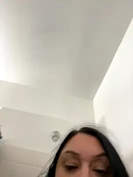 AlyssiaAmoreXO online show from October 2025 06:17:01 PM