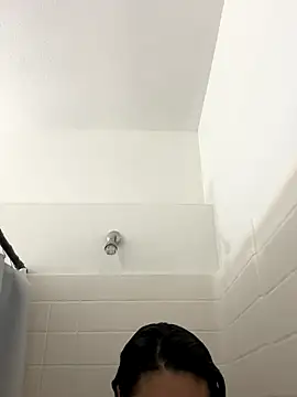 AlyssiaAmoreXO online show from January 2026 03:25:01 PM