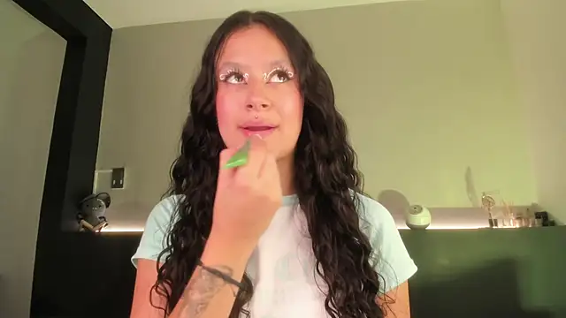 angel witch online show from December 2024 07:36:01 PM