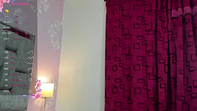 Snapshot of ValentinaThomas chatting on March 2025 11:45:02 PM ValentinaThomas online show from March 2025 11:45:02 PM