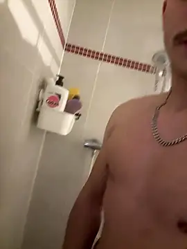 Snapshot of lescro95_ chatting on January 2026 05:29:02 PM lescro95 online show from January 2026 05:29:02 PM