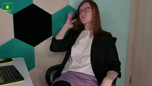 YukoFanee online show from March 2025 03:19:01 PM