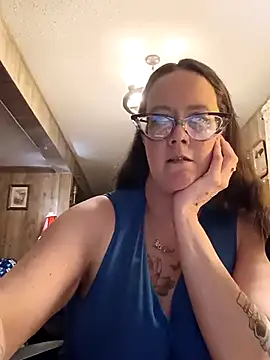 TheGoldenLotus online show from April 2026 03:34:02 AM