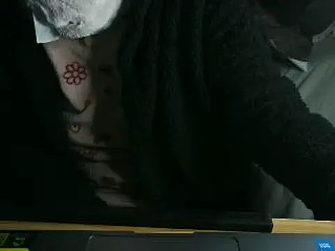 VeneRed online show from April 2026 05:43:02 PM