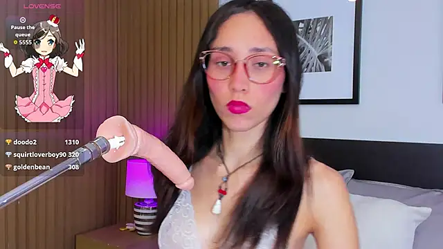 doll bella  online show from April 2026 07:44:02 PM