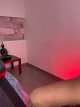 Snapshot of Alisha-Bond chatting on January 2025 12:20:02 AM Alisha-Bond online show from January 2025 12:20:02 AM