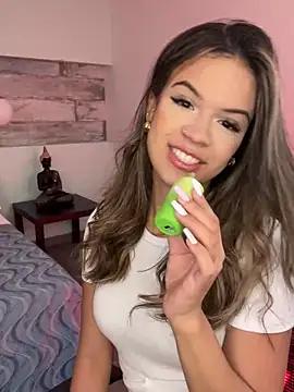 Snapshot of Alisha-Bond chatting on January 2025 11:54:01 PM Alisha-Bond online show from January 2025 11:54:01 PM