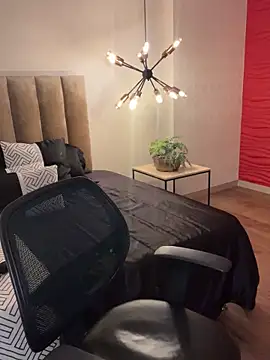 Snapshot of Alisha-Bond chatting on March 2025 11:07:01 PM Alisha-Bond online show from March 2025 11:07:01 PM