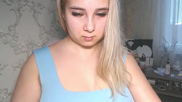 DolphinDreams online show from February 2026 11:09:02 AM