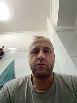 Snapshot of Lecatore80 chatting on November 2025 05:46:02 PM Lecatore80 online show from November 2025 05:46:02 PM