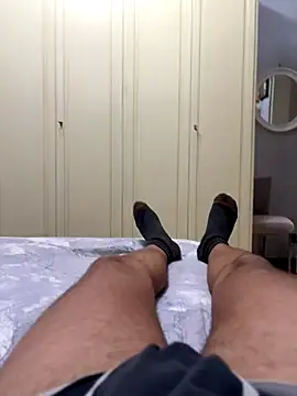 Snapshot of Lecatore80 chatting on November 2025 05:35:02 PM Lecatore80 online show from November 2025 05:35:02 PM