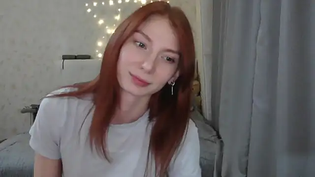 Snapshot of KateBunny chatting on April 2026 04:48:01 PM KateBunny online show from April 2026 04:48:01 PM
