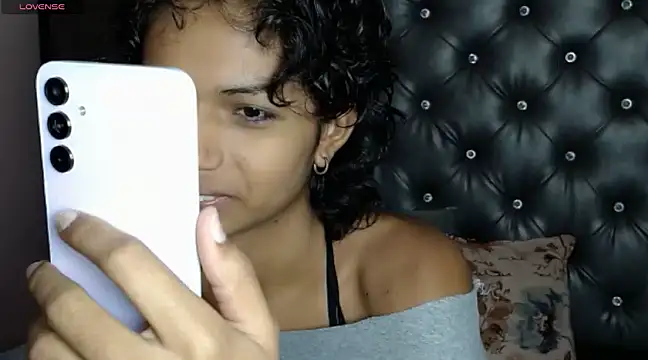 ToshiaKimich online show from March 2025 12:36:02 PM