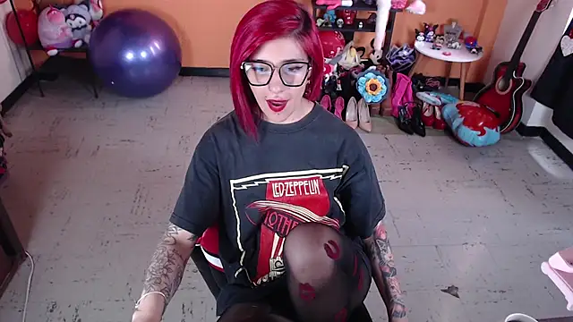 MissMiia2 online show from March 2025 07:46:02 PM