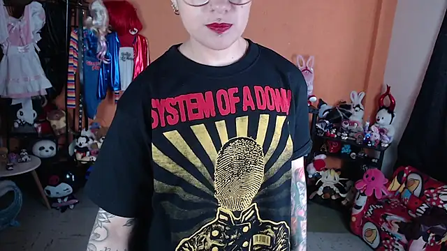MissMiia2 online show from May 2026 01:06:02 PM