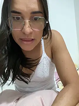 cleolimahot3 online show from January 2025 01:21:01 AM