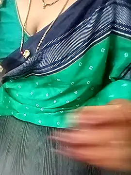 Snapshot of your-sameera chatting on May 2026 04:18:01 AM your-sameera online show from May 2026 04:18:01 AM