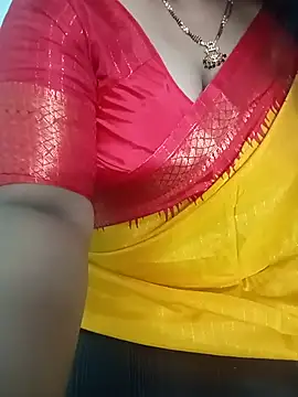 Snapshot of your-sameera chatting on July 2026 05:15:01 AM your-sameera online show from July 2026 05:15:01 AM