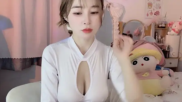 Carly 1 online show from December 2024 04:26:01 PM