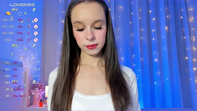 Snapshot of Minusvibe chatting on December 2024 04:38:02 PM Minusvibe online show from December 2024 04:38:02 PM