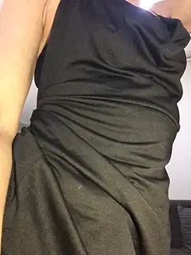 Diamond Bunny  online show from February 2025 06:46:02 PM