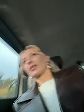 Snapshot of Diamond_Bunny_ chatting on March 2026 03:51:01 PM Diamond Bunny online show from March 2026 03:51:01 PM