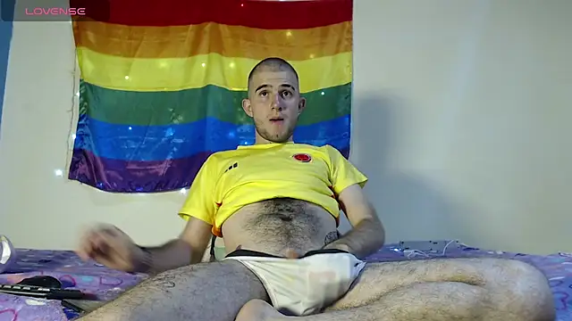 Snapshot of Dante_Bear_ chatting on January 2025 11:02:01 PM Dante Bear online show from January 2025 11:02:01 PM