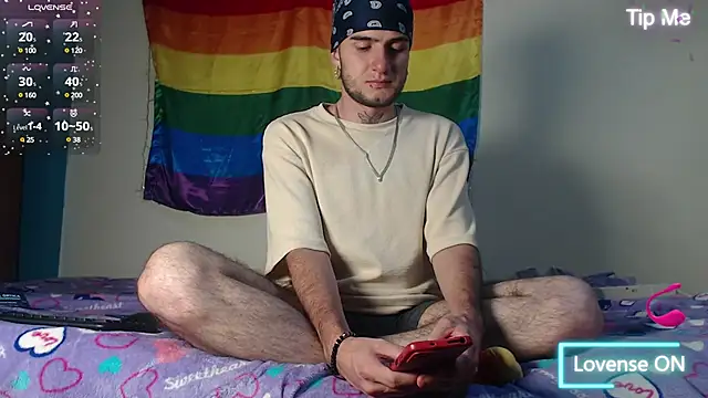 Snapshot of Dante_Bear_ chatting on February 2025 02:08:02 AM Dante Bear online show from February 2025 02:08:02 AM