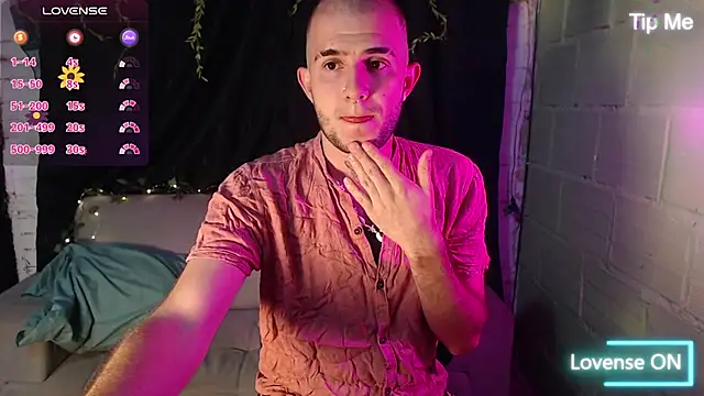 Dante Bear  online show from March 2026 11:00:01 PM