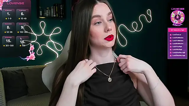 Snapshot of katie_taylorr chatting on November 2025 01:26:02 AM katie taylorr online show from November 2025 01:26:02 AM