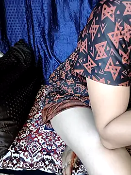 kaveerpooja947 online show from October 2025 05:12:02 PM