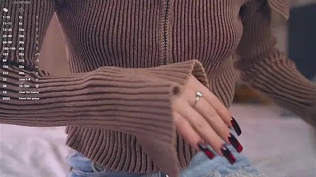 Snapshot of Miss_miracle chatting on October 2025 04:04:01 AM Miss miracle online show from October 2025 04:04:01 AM