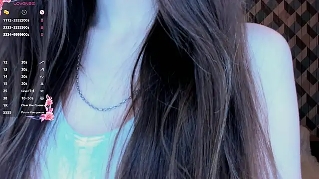 EvaBradley online show from December 2024 04:04:01 PM