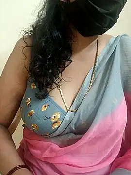 Snapshot of akshara_22 chatting on November 2025 04:24:01 PM akshara 22 online show from November 2025 04:24:01 PM