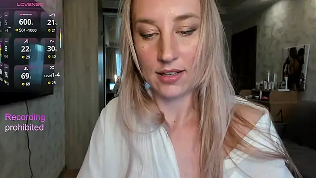 lady Nati online show from April 2026 02:30:01 PM