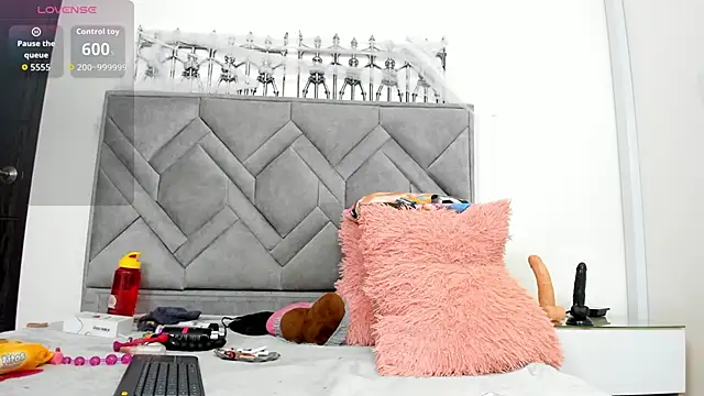 alicee 18 online show from September 2025 01:49:01 PM